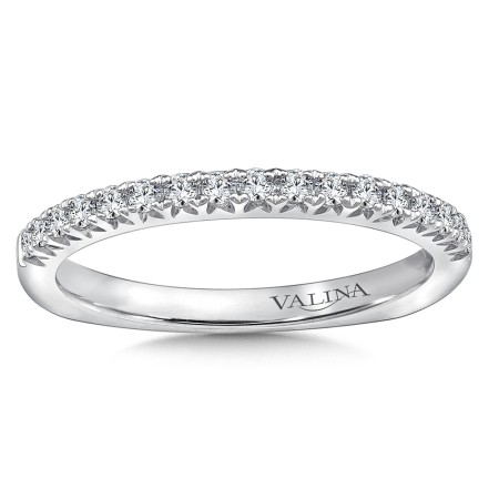 0.23 ct. diamond wedding band in 14k white gold.