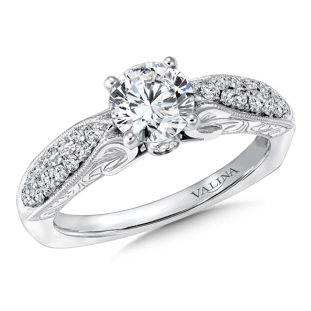 Men's Guide to buying an engagement ring - R9420W